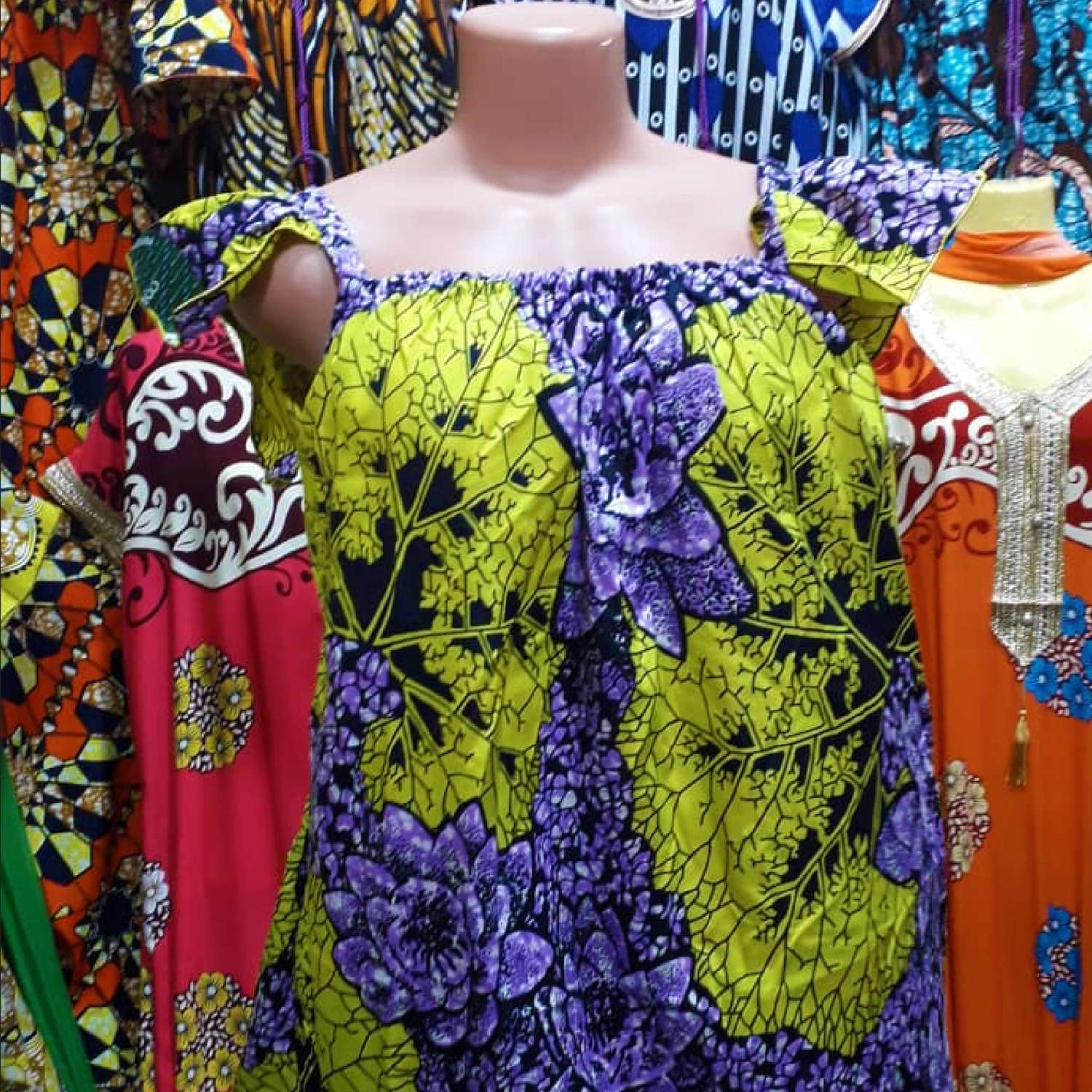 Robe de promenade - Élégance Intemporelle