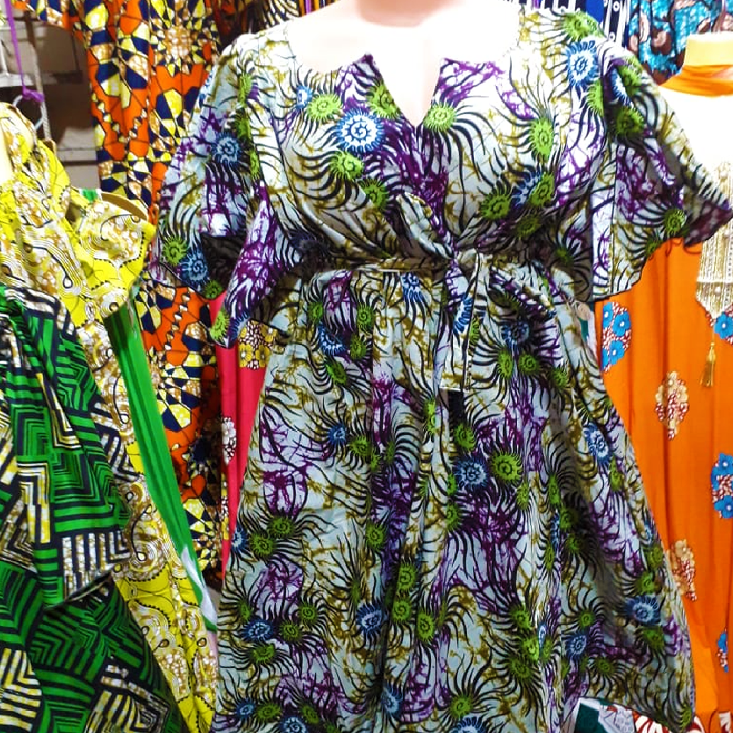 Robe de promenade - Élégance Majestueuse